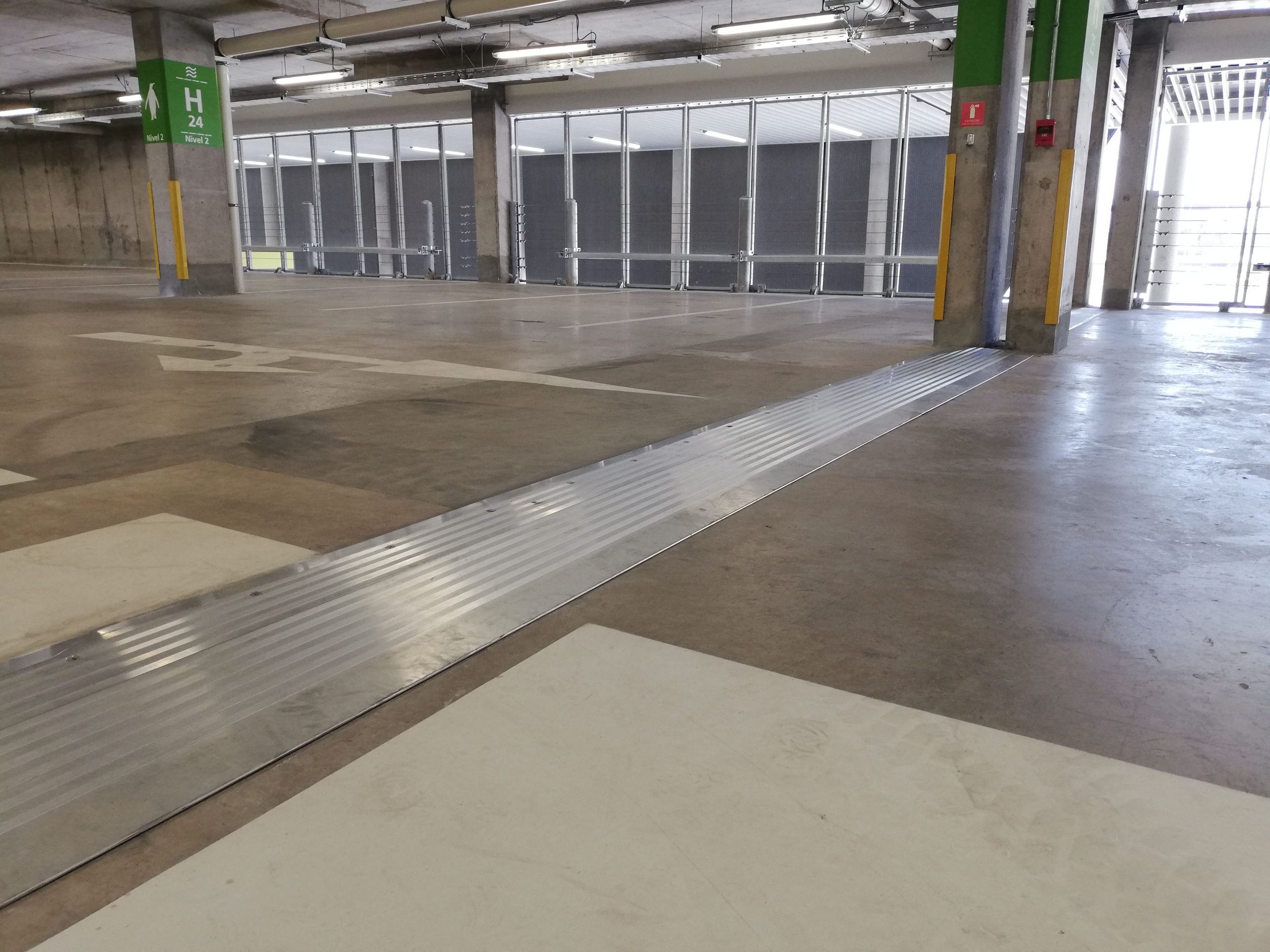 CUBREJUNTA ALTO TRAFICO VEHICULAR MOD PD-600 - CONTEK